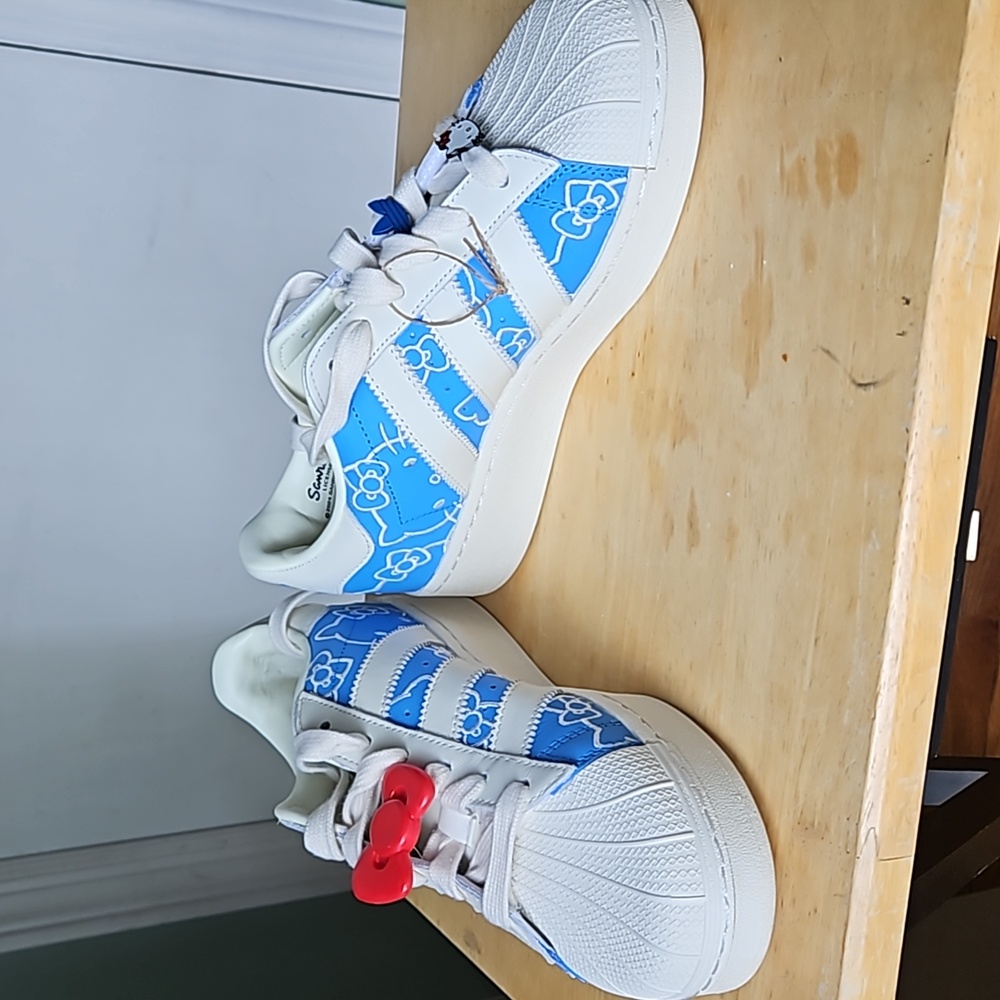 ADIDAS HELLO KITTY SNEAKERS - Picture 13 of 16